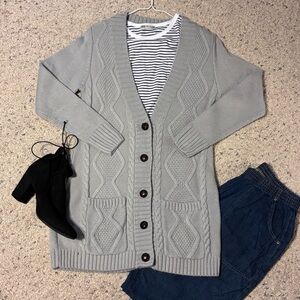 Normcore women’s snuggle worthy Gray Long Knit Cardigan Sweater with pockets L